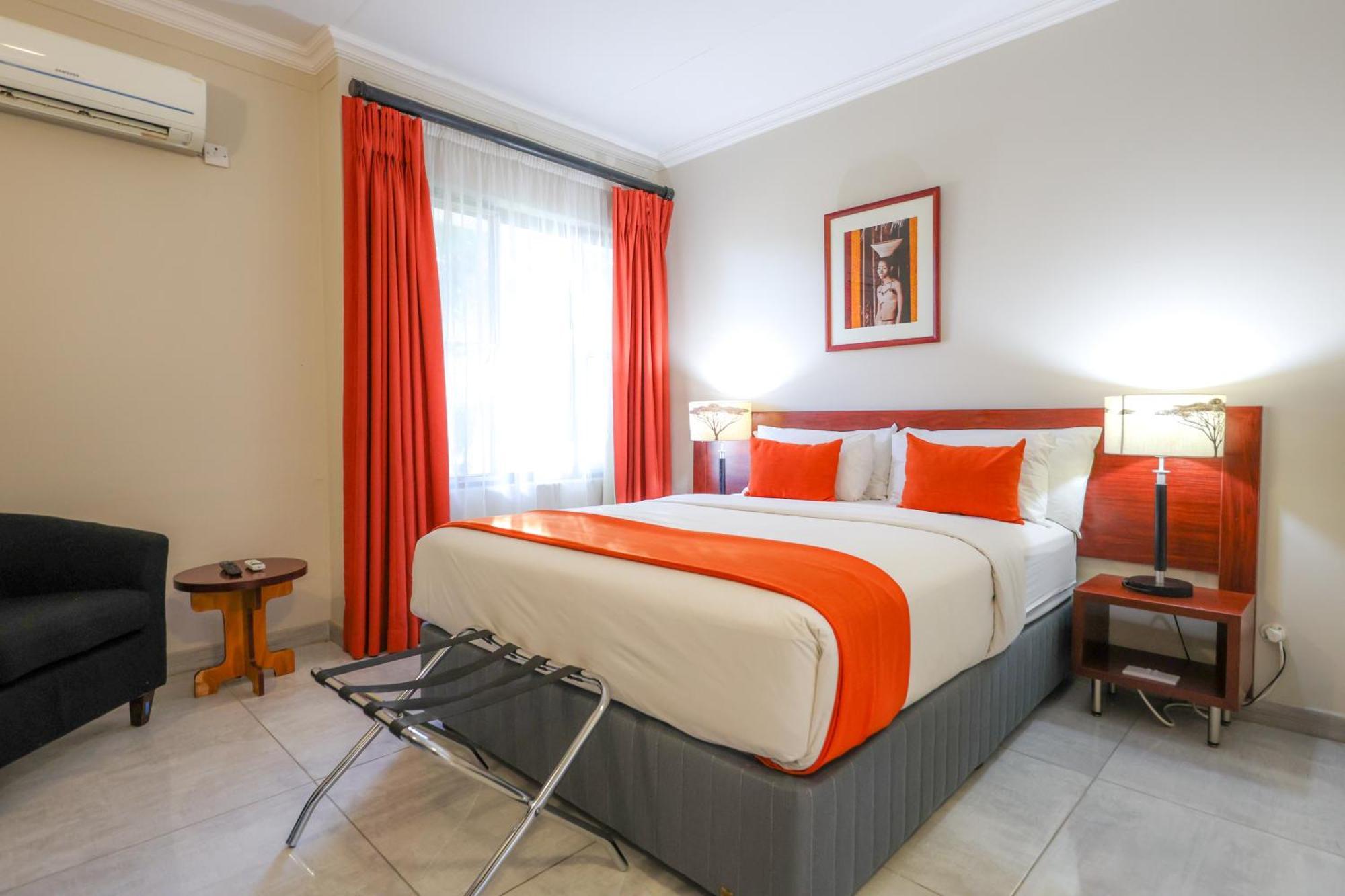 Cresta Botsalo Hotel Palapye Ngoại thất bức ảnh