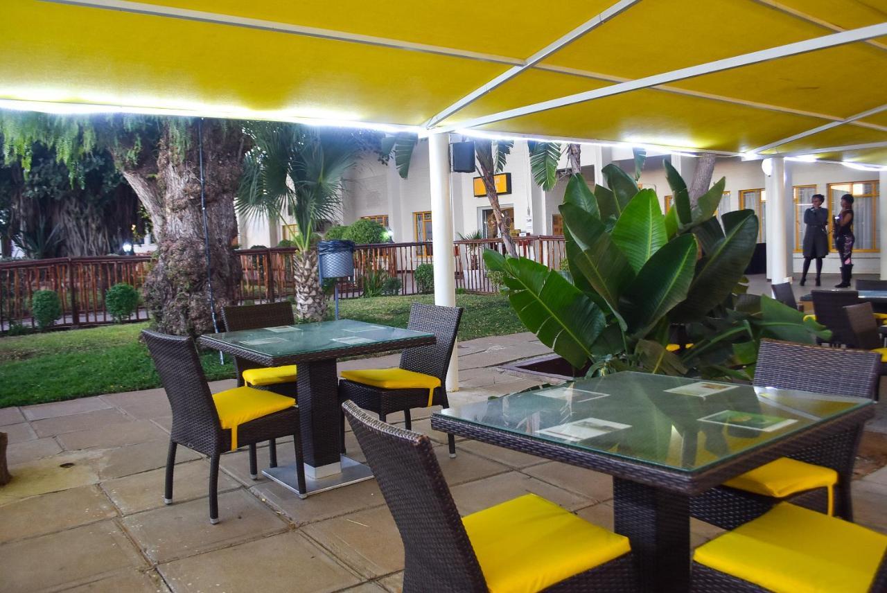 Cresta Botsalo Hotel Palapye Ngoại thất bức ảnh